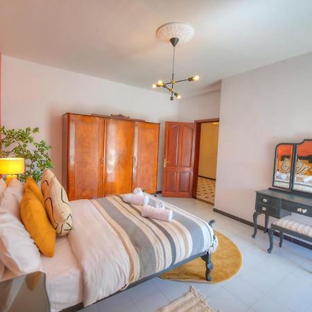 Beautifully Furnished Seafront 4 Bedrooms Goslm-4 Sliema Kültér fotó