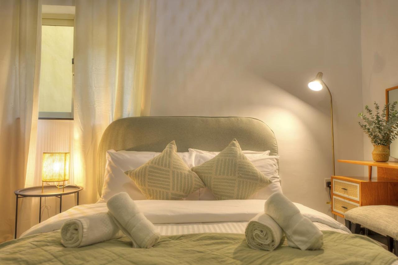 Beautifully Furnished Seafront 4 Bedrooms Goslm-4 Sliema Kültér fotó