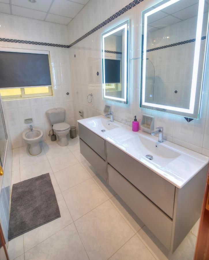 Beautifully Furnished Seafront 4 Bedrooms Goslm-4 Sliema Kültér fotó
