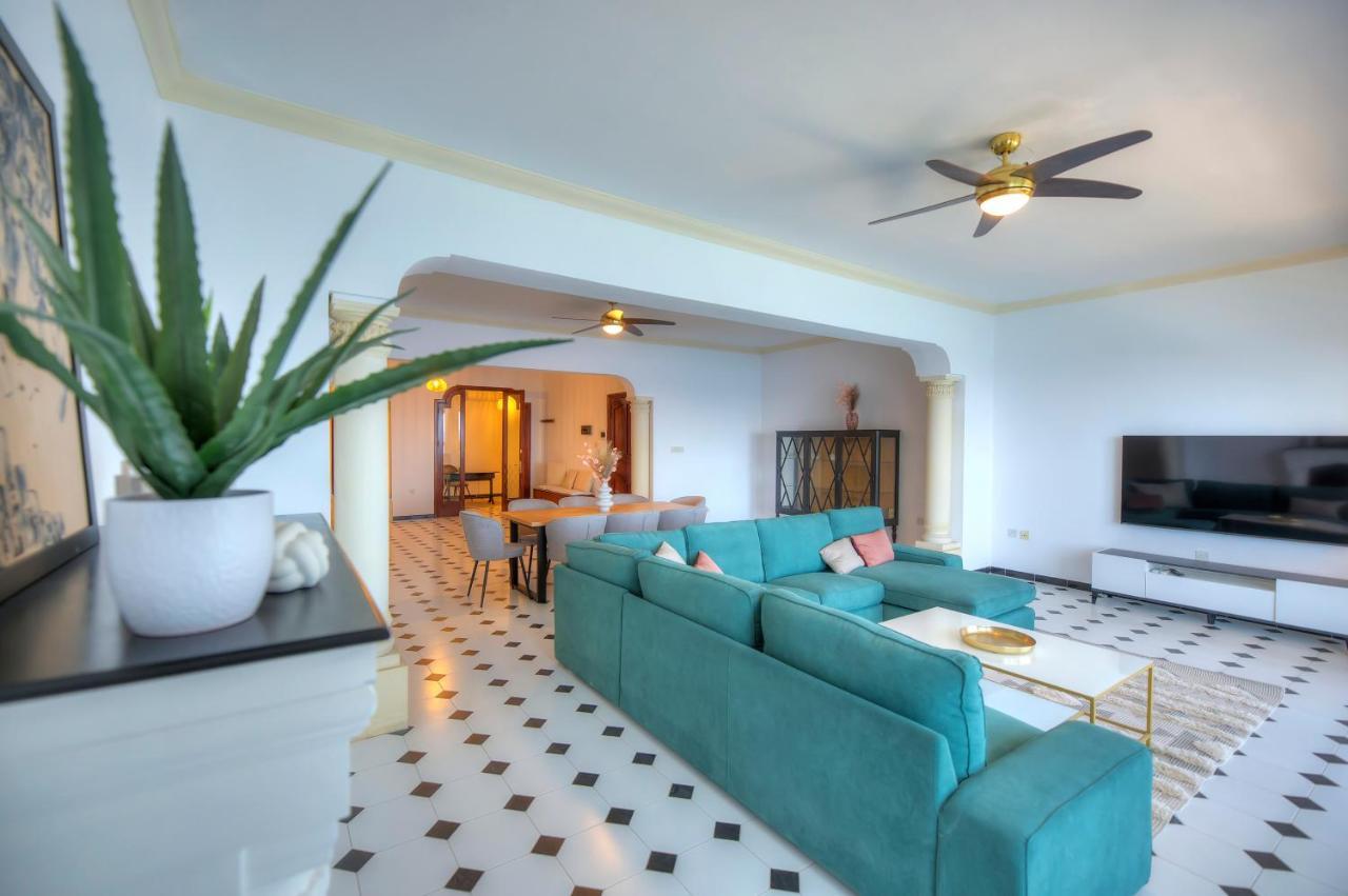 Beautifully Furnished Seafront 4 Bedrooms Goslm-4 Sliema Kültér fotó