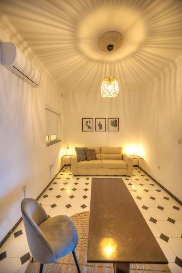 Beautifully Furnished Seafront 4 Bedrooms Goslm-4 Sliema Kültér fotó