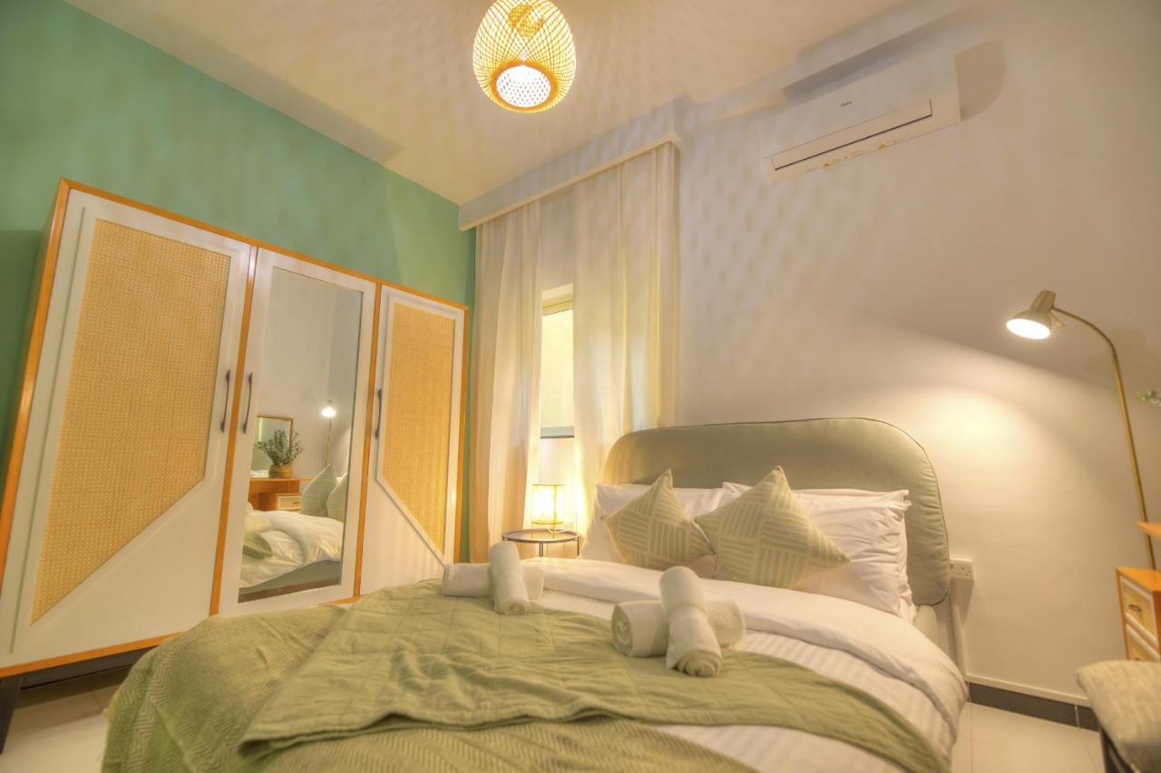 Beautifully Furnished Seafront 4 Bedrooms Goslm-4 Sliema Kültér fotó
