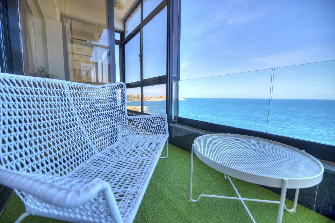 Beautifully Furnished Seafront 4 Bedrooms Goslm-4 Sliema Kültér fotó