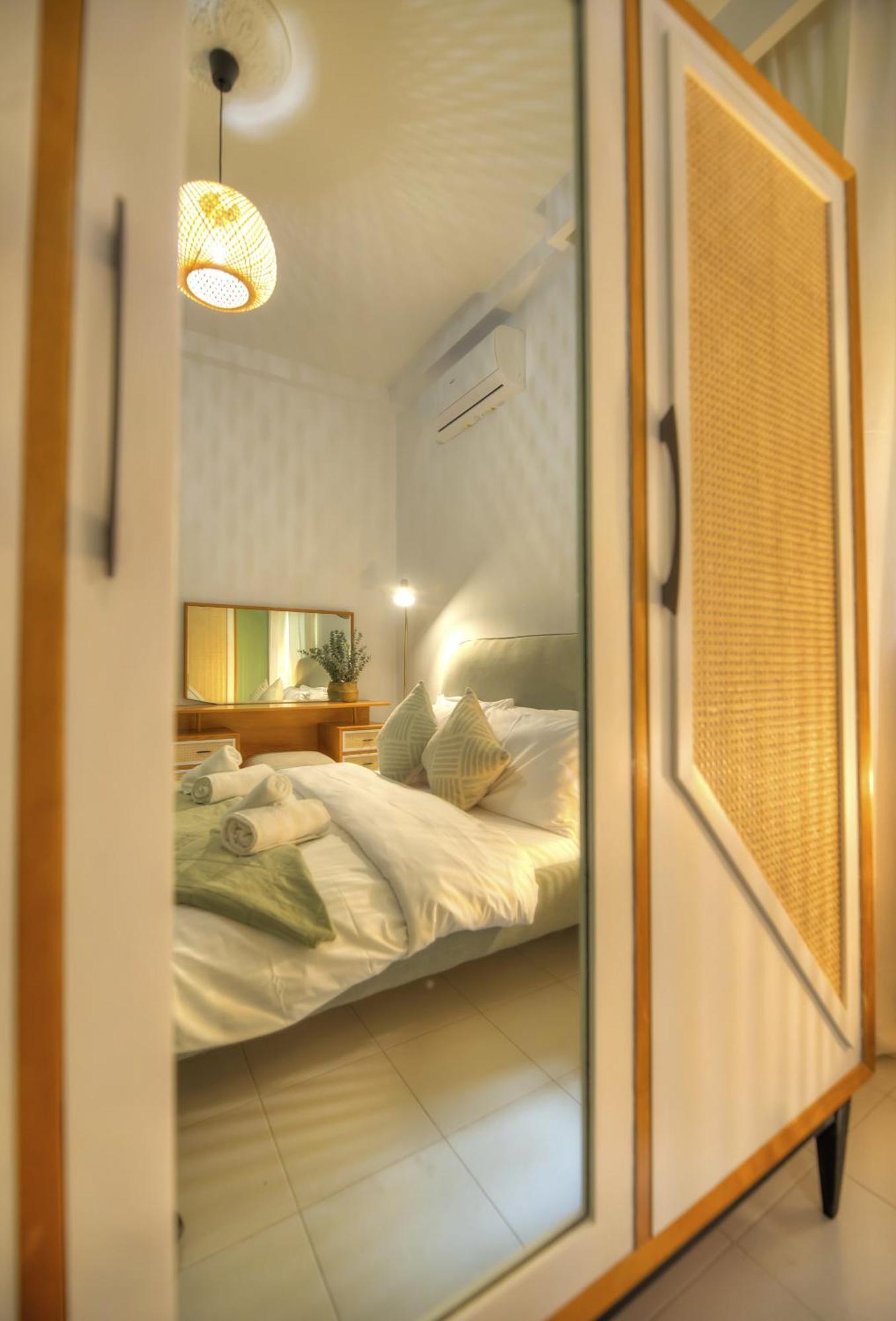 Beautifully Furnished Seafront 4 Bedrooms Goslm-4 Sliema Kültér fotó