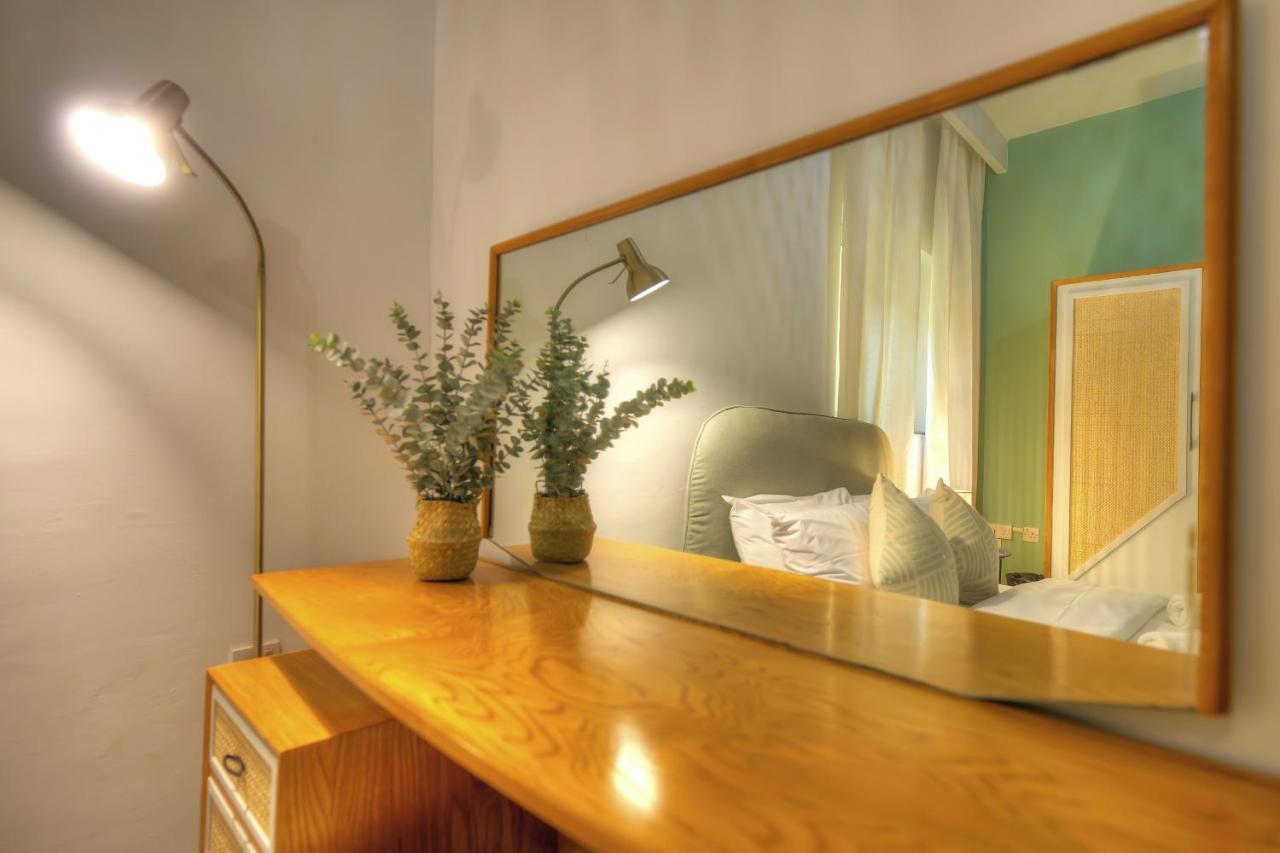 Beautifully Furnished Seafront 4 Bedrooms Goslm-4 Sliema Kültér fotó